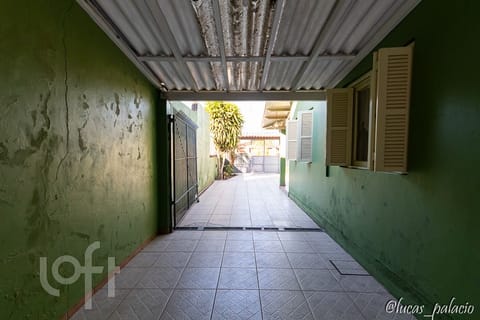 Image 21 - 251443